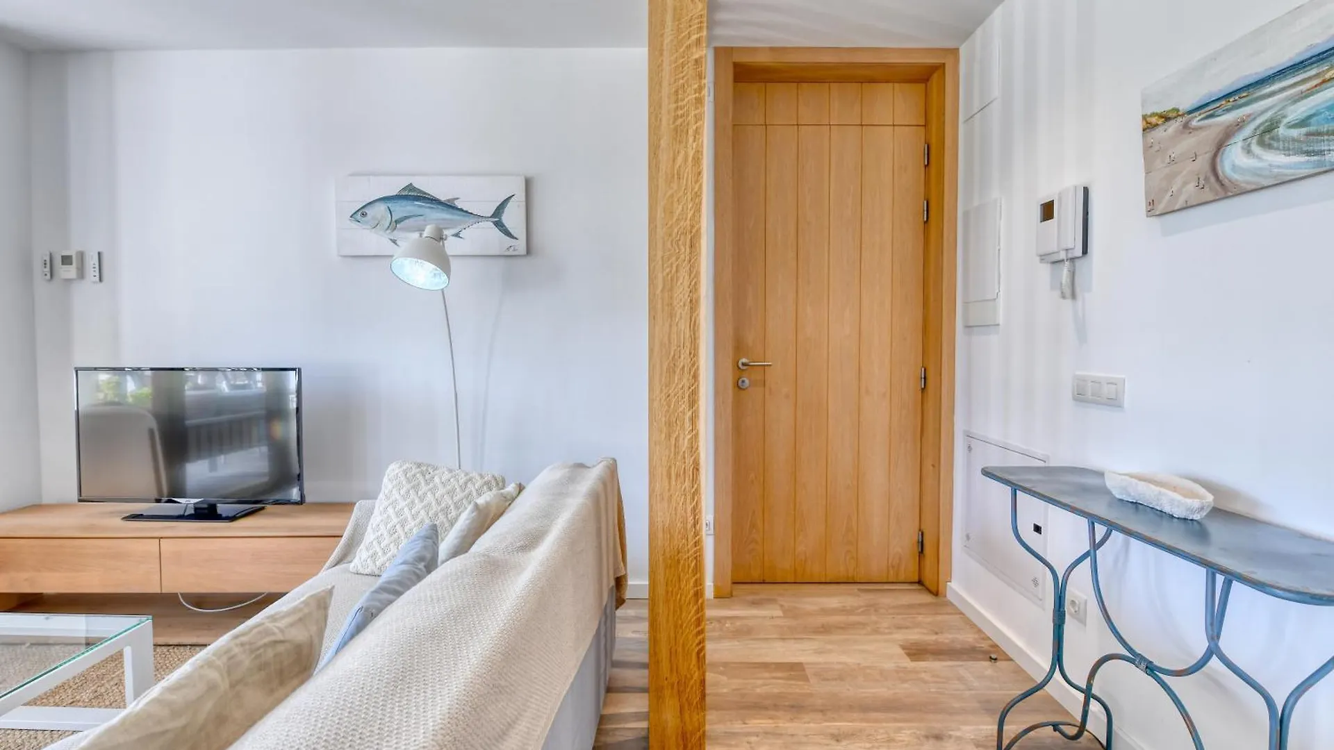Luxury Central Apartments, Illa Blanca, Calella 卡莱利亚德帕拉弗鲁赫尔 0*,