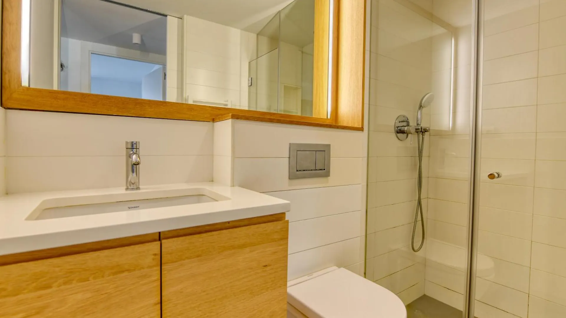 公寓 Luxury Central Apartments, Illa Blanca, Calella 卡莱利亚德帕拉弗鲁赫尔