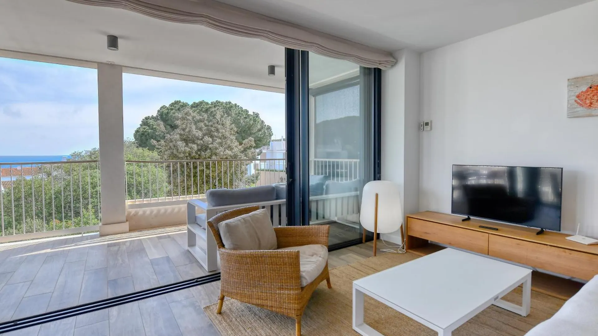 Luxury Central Apartments, Illa Blanca, Calella 卡莱利亚德帕拉弗鲁赫尔 西班牙